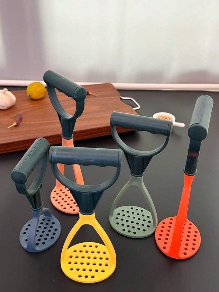 KITCH-TOOL-002-potato-masher-small.jpg Potato Masher Small - Image 1